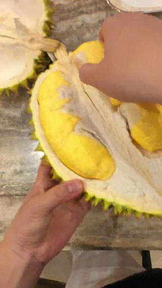 花了128元,来看看豆包给挑的榴莲怎么样……