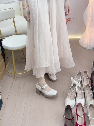 #穿出高级感 #爱了爱了 #显高显瘦 #优雅气质 #女鞋推荐