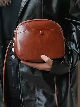 @烨子好物 复古小圆包纯色潮流休闲单肩包拉链搭扣春夏新款洋气零钱包包包#复古小圆包#潮流休闲#休闲包