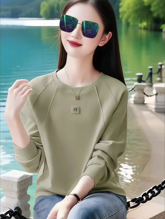 秋装新款简约复古韩版减龄插肩袖纯色棉质圆领长袖字母卫衣女百搭#早秋不费力显贵穿搭#秋季穿搭cleanft杀回来了#早秋姐感穿搭气质顶满#早秋高智感职场搭#秋日万能针织衫穿搭@抖加🔥上热门🔥dou+🔥热点宝