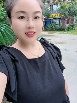 哇塞!德佑你是真会啊!泼天富桂的包装金灿灿的!打开就是淡淡的桂花香!品质一如既往的好!趁划算快囤!#好物推荐#好物分享#德佑湿厕纸#居家必备
