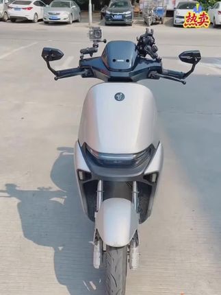 #创作灵感 适合极核/小牛/九号复古高清手把镜,一体铝合金材质,蓝光防眩目,骑行视野更广阔,看起来也帅气#九号真智能 #巴风特后视镜 @巨量千川 #小牛电动