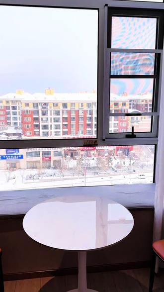 2026 年元旦第一天,一行三人登上刚下完雪的嵩山太室山最高峰峻极峰,野驴背上山,法王寺下山,全程约 16 公里。#户外徒步爬山 #嵩山