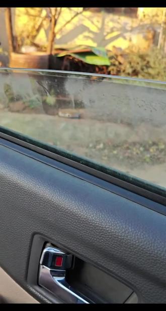 两个车门升降器12块钱搞定