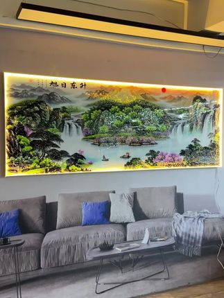 #适合挂在客厅的装饰画推荐 #适合挂在办公室的字画 #客厅沙发背景墙挂画 #家居挂画 #沙发背景墙装饰画 @DOU+小助手