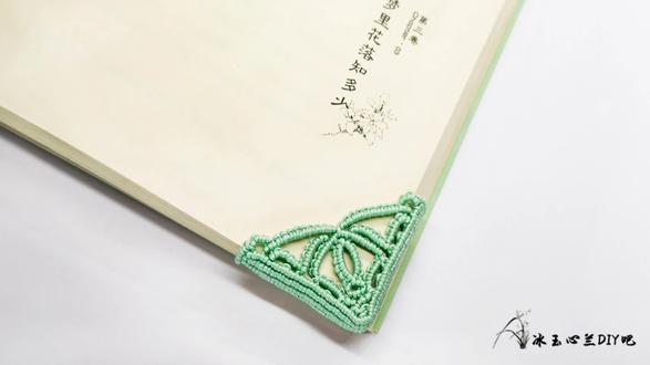 来编一个直角书签吧,让阅读更有趣味性#编绳教程 #手工编绳 #绳结 #编绳教程 #编绳手艺分享