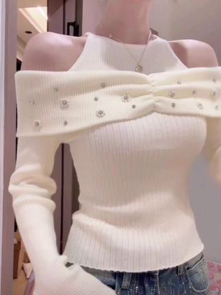小众设计感短款修身露肩独特绝美小上衣2025新款女开秋穿搭 #小众设计感 #洋气上档次 #面料柔软亲肤 #时髦精的ootd #甜妹风