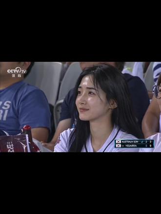 只需要两个步奏,让你能够在韩国棒球赛实况转播视频中露脸…… #FlovaAI教程#flovaai#flova1#棒球#韩国