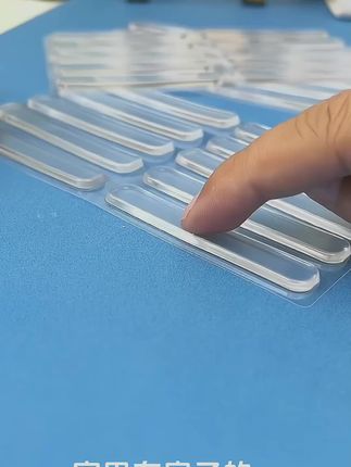 门把手防撞贴硅胶静音垫冰箱门贴门挡条防碰撞神器柜门后颗粒墙贴#门把手防撞贴#冰箱门贴#防撞贴