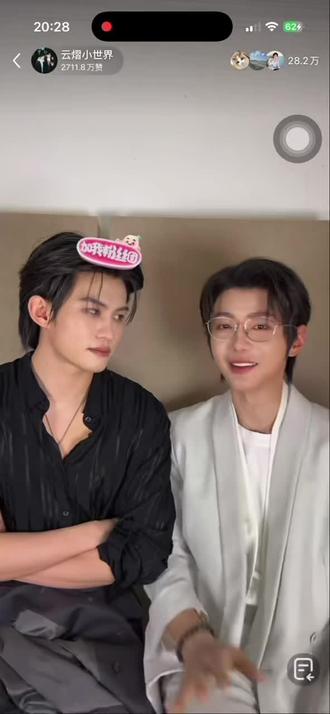 云旗天选樊霄来的
普普有一种天然呆的人机感 云旗又很会撒娇提要求 普普懵懵懂懂的什么都应了 极致美味#美味 #纵此生