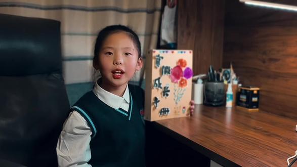 古有老母亲挑灯纳鞋底,今有老母亲熬夜制作手抄报。2024年的寒假成长手册,2025年的正在制作。#被逼疯的家长 #寒假作业 #陪娃学习