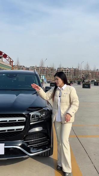 #热门 #二手车 #奔驰 #奔驰gls450 #带着turbo过大年 拿下21年奔驰GLS450.个人一手没过户,带隐形车衣,实表65000公里,全车原板原漆包括前后杠,完美车型,新车落地130多万,现腰斩价,仅此一台,接受预订