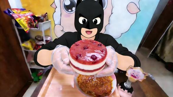 社恐00后勇闯自媒体,今天小顾吃(炸鸡火鸡面+甜品小蛋糕)#吃播#美食#深夜放毒系列之让你饿的睡不着 #流量扶持#上热门