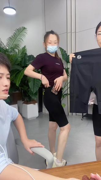 夏季爆款,高品质高腰收腹的五分鲨鱼裤来喽,可以穿裙子当防走光裤,也可以直接穿着搭配T恤,身材好的可以直接健身瑜伽跑步穿。#鲨鱼裤收腹提臀 #高腰收腹提臀裤#一眼就爱上的神裤#好物推荐