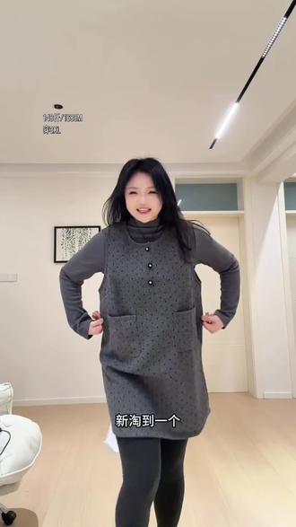 大码胖mm秋冬加绒加厚波点背带连衣裙毛呢中长款气质直筒裙#大码女装 #秋冬穿搭 #连衣裙 #通勤穿搭 #背带裙