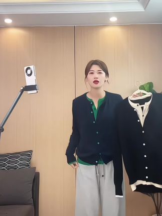 #高级感穿搭 #时髦穿搭 #针织衫 #高个子女生 #遮肉显瘦