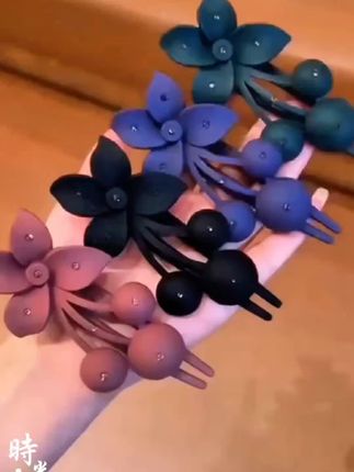 #头饰发饰 #鸭嘴夹 #头饰发饰 #简单好看发型 #美出高级感 @巨量千川 @DOU+小助手