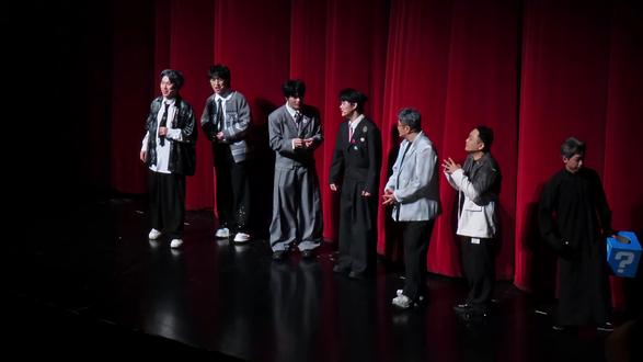 「郑州晚场sd」哥俩sd提到了《寐春》,高超就是最好的编剧!
#双高胎 #高超高越 #双高胎专场 #寐春 #双高胎郑州