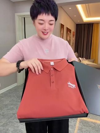 #谁穿谁好看 #polo衫 #面料舒适透气 #遮肉显瘦 #反季特卖福利放送