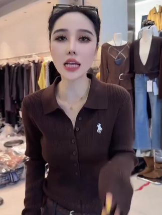2025秋季翻领简约毛针织衫气质长袖修身上衣#高级感穿搭 #减龄显瘦穿搭 #优雅气质
