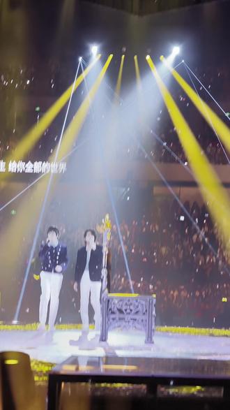 阿信跟言承旭的合唱,哈哈,愛你😘#演唱会 #神级现场 #令人心跳的舞台 #阿信#言承旭