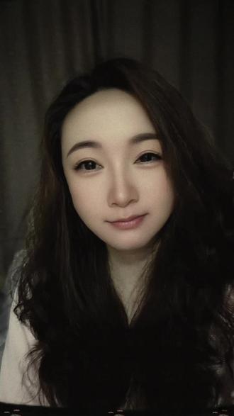 人间总是混沌局,谁也不多余,谁也不必需。