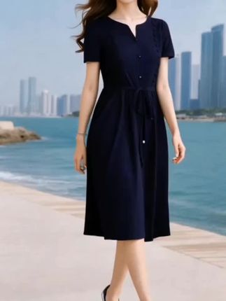 高档有口袋女装气质减龄冰丝连衣裙2025夏季短袖新款修身显瘦裙子 #优雅气质 #减龄气质 #时尚搭配 #高贵优雅 #时尚连衣裙 @巨量千川 @DOU+小助手