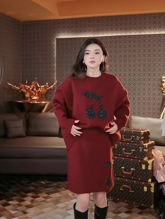 千屿私人定制樱桃套装!版型宽松好看,面料很厚,不扎人!真的爱了!#强烈推荐 #减龄气质 #女神范 #套装 #秋冬新款