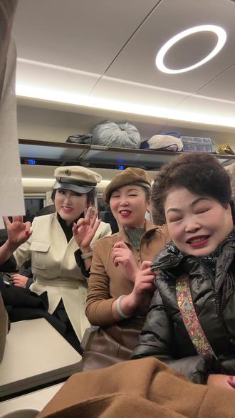 三羊开泰受邀成都四川省电视台参加春晚节目...🌺🌺🌺🌺