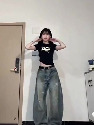 美式闪电纹破洞牛仔裤男高街 vibe 裤子 cleanfit 弯刀直筒宽松阔腿裤