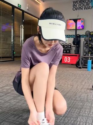 这款三口袋休闲运动套装,面料柔软舒适,透气,宽松舒适,弹力大,又…#街拍小姐姐穿搭 #时尚街拍穿搭 #瑜伽服 #健身服 #运动套装两件套