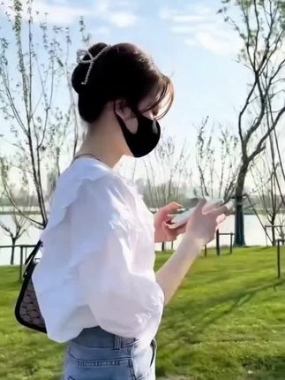 100%纯棉白色短袖衬衫女设计感小众2025夏季新款宽松百搭洋气衬衣#面料柔软舒适 #谁穿谁好看系列 #时尚潮流穿搭