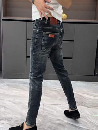 #只做高品质 #牛仔裤 #品质男装 #今日分享 #轻奢男款牛仔裤