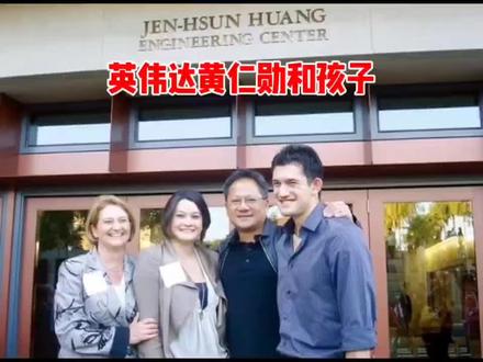 英伟达黄仁勋的5杯红酒的酒后吐真言,第一,什么是你的终极价值,是你的领域专业知识。第二,不能把核心对话(最宝贵的提问)交给公有大模型。第三,AI不会淘汰你,是比你懂AI的人淘汰。
