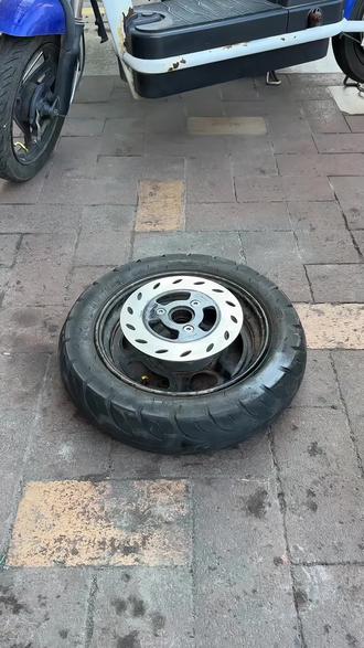 轴承拆卸拉马膨胀式两爪电动车摩托三轮轴承拆卸工具多功能取出器 #创作灵感 #修车#拉马#轴承拆卸 #维修工具
