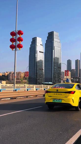 “你怎么才来重庆,他们都去北京了”#长江国际18楼时代峰峻 #刘耀文