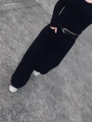 “情绪很贵,要接触让自己愉悦的人, 时间很贵,要和懂自己的人相处。”