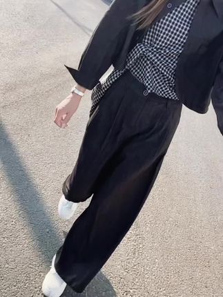 活到这个年纪,已经没有兴趣给别人留下好印象 了,你所见即是我,你觉得我好,我就好,不好就不要靠近我,就这么简单!#穿搭