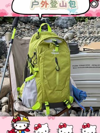 #户外登山包 🎒宝子们,挖到超棒的户外徒步登山包啦!   大容量超能装,户外所需轻松收纳🧗♀️ 轻便设计,背着毫无负担。运动风满满超百搭,男女都能背。而且还是防水材质,骑行、旅行遇到雨也不怕☔   #户外登山包 #大容量背包 #防水背包