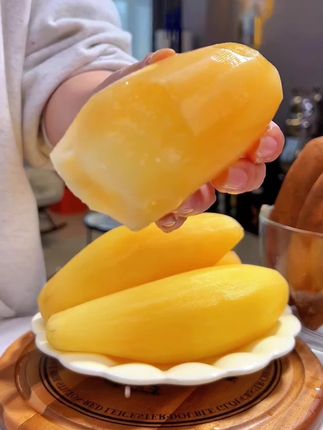 当季的雪莲果爽脆甜润,一口爆汁太好吃啦! #快来一起尝个鲜 #雪莲果 #应季水果 #都乐