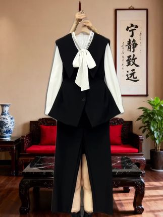 #时尚搭配服装 #高级感穿搭 #气质显瘦穿搭 #遮肉显瘦穿搭 #女装时尚穿搭
