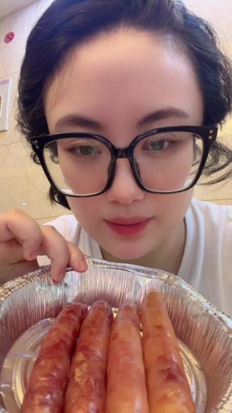 九肥一瘦香肠你敢吃吗 爱吃肥肉的千万别错过#隔屏馋哭 #九肥一瘦 #香肠 #广式腊肠 #土猪香肠