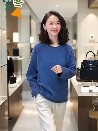 #春秋穿搭 #减龄气质 #休闲百搭 #时尚卫衣 #日常搭配
