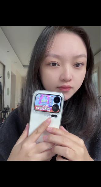 没有人能够拒绝在小米17pro的背屏上面养一只像素小猫🐱吧! #电子宠物 #小米17pro #背屏 #猫咪 #日常分享