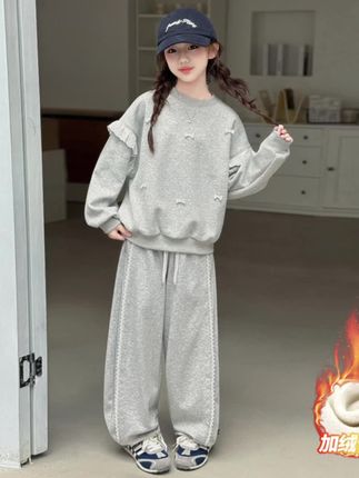 #高级感穿搭 #漂亮衣服 #潮流童装 女童套装秋装2025新款儿童洋气蝴蝶结卫衣秋冬女孩运动加绒两件套#穿搭ootd #休闲穿搭