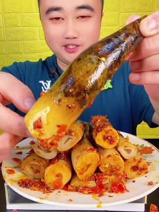 破价了,嫩笋尖,开袋即食,一包一斤,网红零食 手剥笋,香辣味,泡椒味,原味,粗纤维蔬菜,大人小孩都爱吃,餐桌上的美味佳肴,好吃又方便#手剥笋 #开袋即食#网红零食#下饭神器 #零食推荐