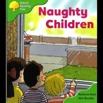 0基础妈妈必看|不费妈,娃主动开口说英语!
牛津树2-28 《Naughty Children》
1 重点词汇
• naughty /ˈnɔːti/ 调皮的、淘气的
• came /keɪm/ 来(come的过去式)
• climbed /klaɪmd/ 爬(climb的过去式)
• furniture /ˈfɜːnɪtʃə(r)/ 家具
• jumped /dʒʌmpt/ 跳(jump的过去式)
• sofa /ˈsəʊfə/ 沙发
• curtains /ˈkɜːtnz/ 窗帘
• bed /bed/ 床
• tree /triː/ 树
• flowers /ˈflaʊəz/ 花
• ladder /ˈlædə(r)/ 梯子
• log /lɒɡ/ 木头
• net /net/ 攀爬网
• wall /wɔːl/ 墙
• happy /ˈhæpi/ 开心的
• good /ɡʊd/ 好的、乖的
2 轻松亲子小任务
可以在评论区分享一下宝贝今天有没有调皮,以及你是怎么引导宝贝把精力用在对的地方呀!
另外:如果想更多练习和提升 欢迎大家到各大视频、音频平台搜索牛津树英语启蒙之旅, 加入我们的V,每节课有3个附加小问题,还有老师免费一对一修改~
#动画#亲子互动#启蒙早教#英语#牛津树