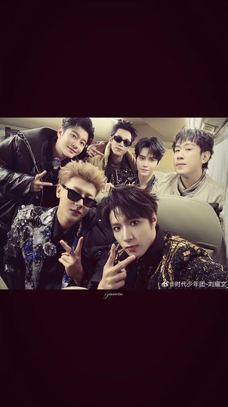 宇宙爆闪团 就要和你玩#宇宙闪烁请注意