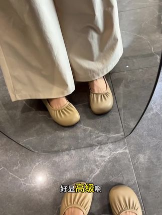 巨舒服巨得劲脚感绝了 褶皱设计简约百搭好高级 暴走一整天 上班久站一点不累脚你知道吗!#玛丽珍单鞋女 #软底软面穿上超舒服 #脚宽脚胖都可以 #百搭鞋子 #便宜又好穿的鞋子