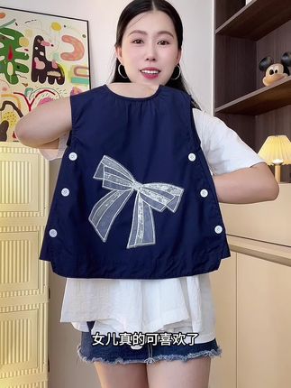 就一个女儿肯定要给他穿漂亮的衣服啊,就这一套韩版的蝴蝶结套装,我女儿就超级喜欢宽宽松松的又透气又舒服#夏季穿搭 #面料舒适透气 #高品质童装